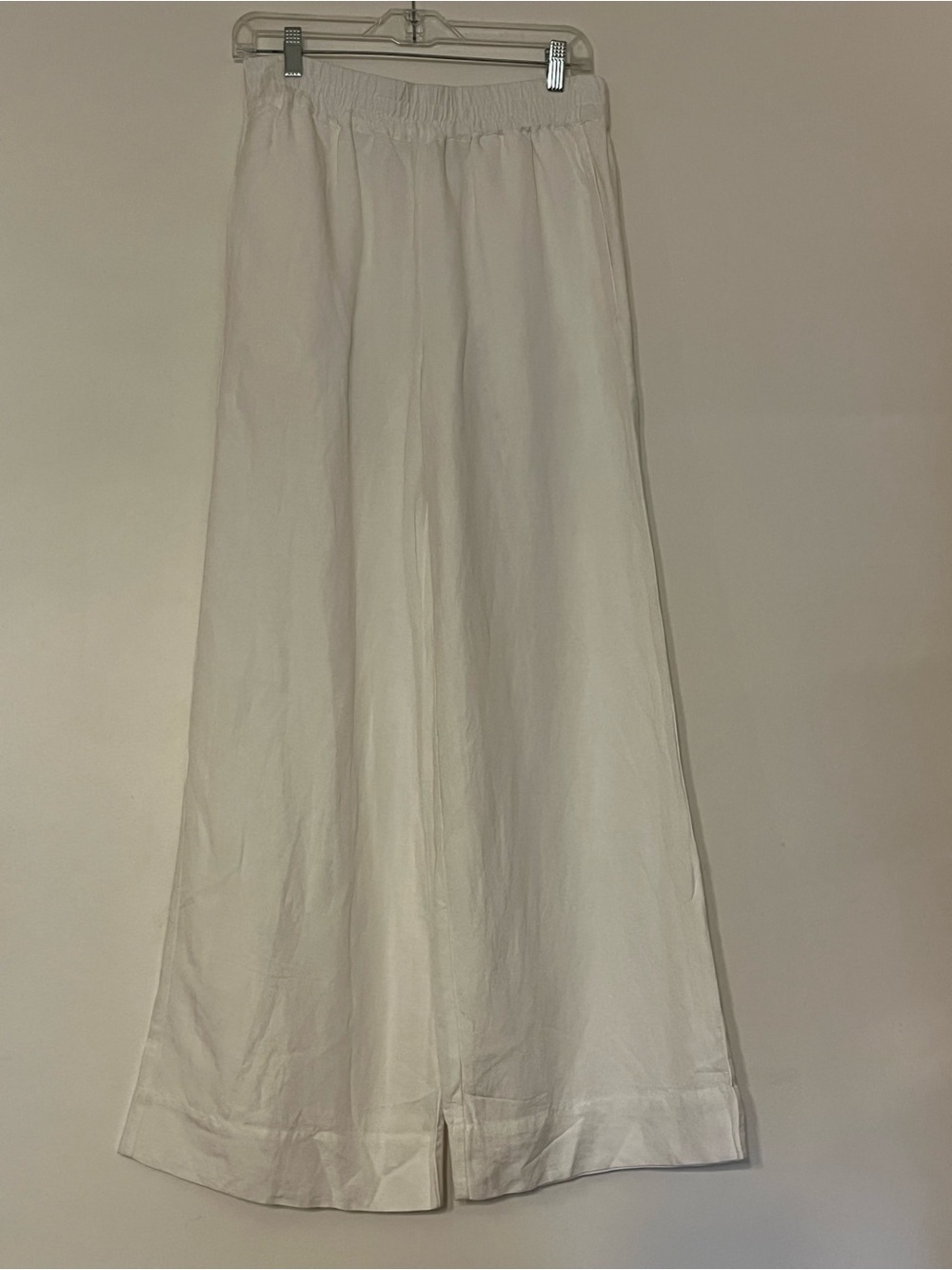 Evereve White Linen Trousers with Elastic Waistband - Picture 2 of 7